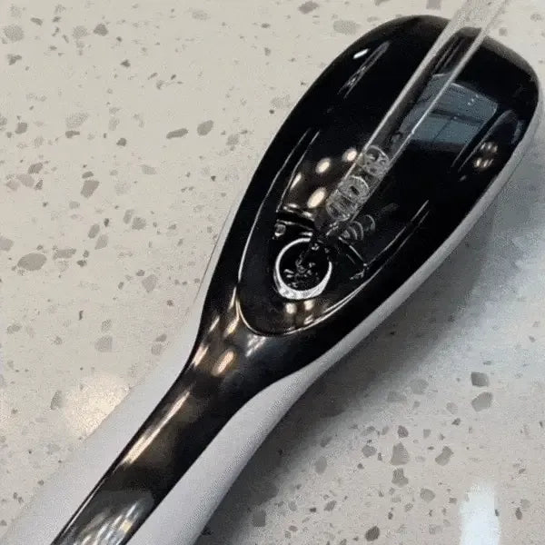 LED HAIR THERAPY BRUSH